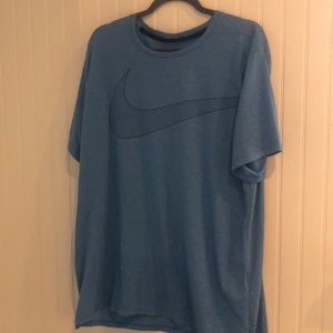 Men’s Nike dri fit shirt